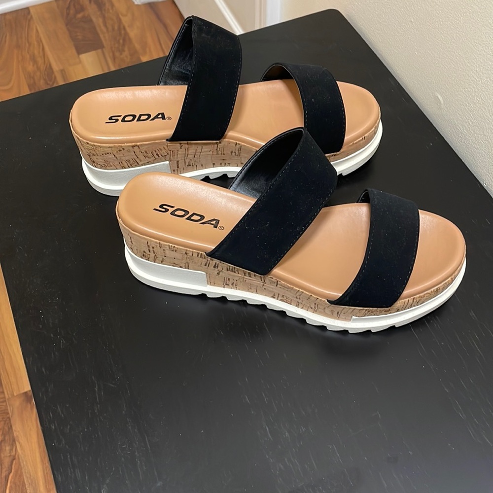Black Two straps